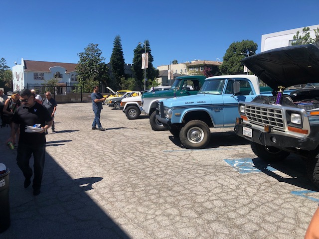 more cars lined up
